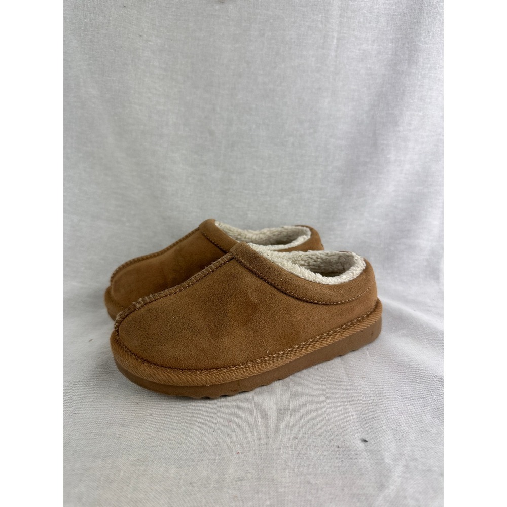 Target Kids Chestnut Brown Faux Fur Lined Slip On Moccasin Slippers Size 10